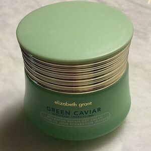 ELIZABETH GRANT Green Caviar Repair Day Cream Content 50 ml.